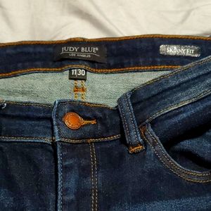Judy Blue Dark Wash Skinny Jeans. Size 11/30